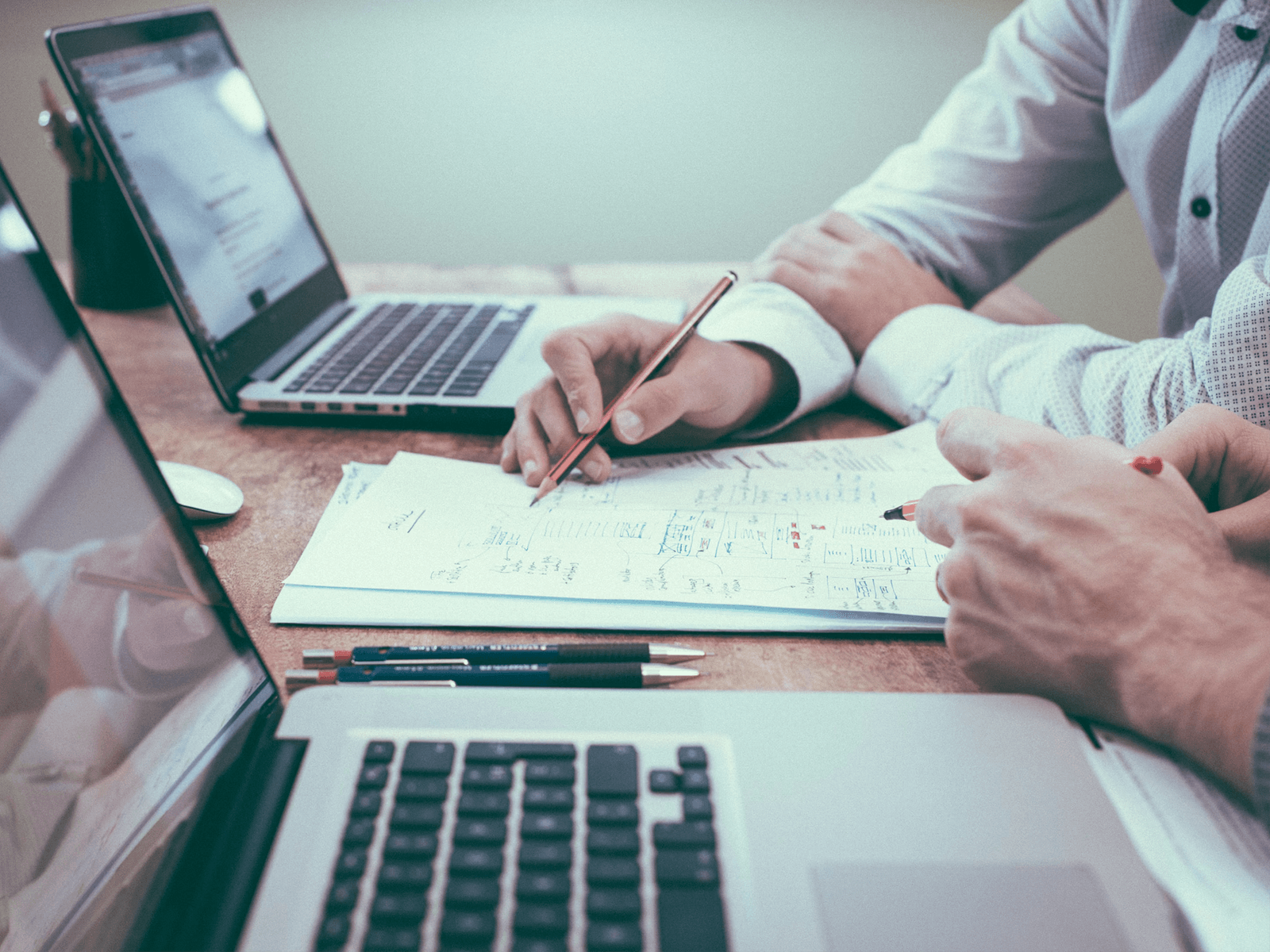 Storehouses for advisory firms